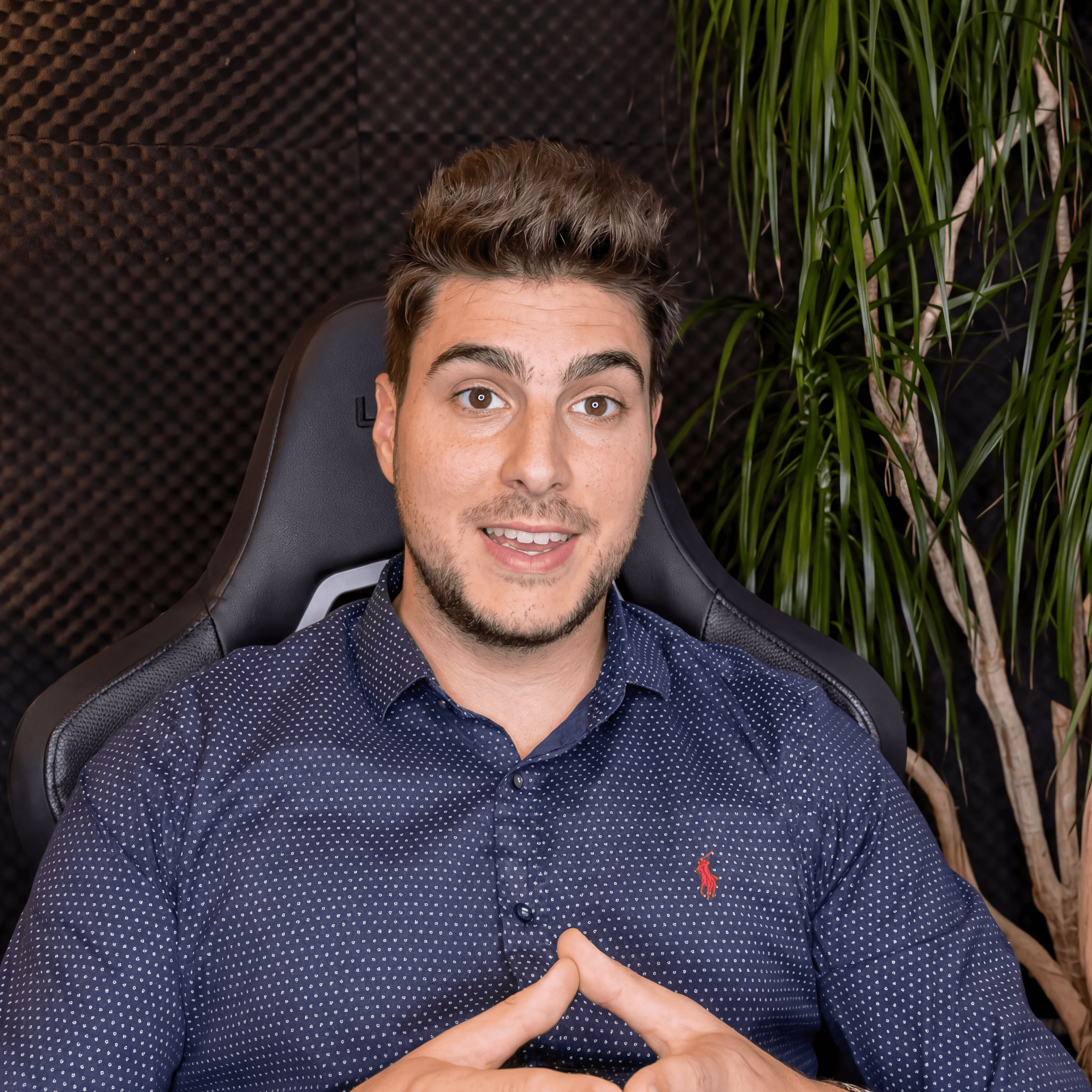 Testimonial video thumbnail